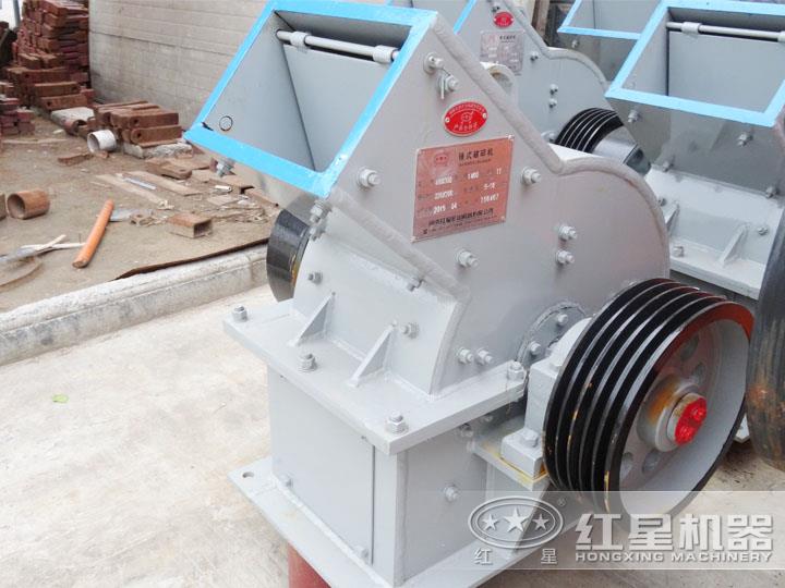 錘式破碎機(jī)，電機(jī)功率6P 55KW，時產(chǎn)18-40噸